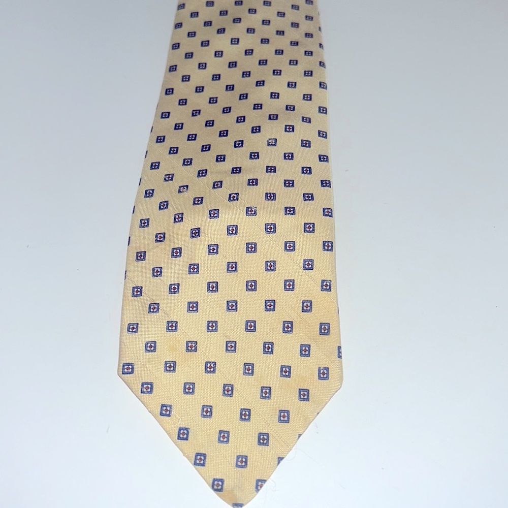 Men’s Lord and Taylor Silk Pale Yellow and Blue Tie Made in USA